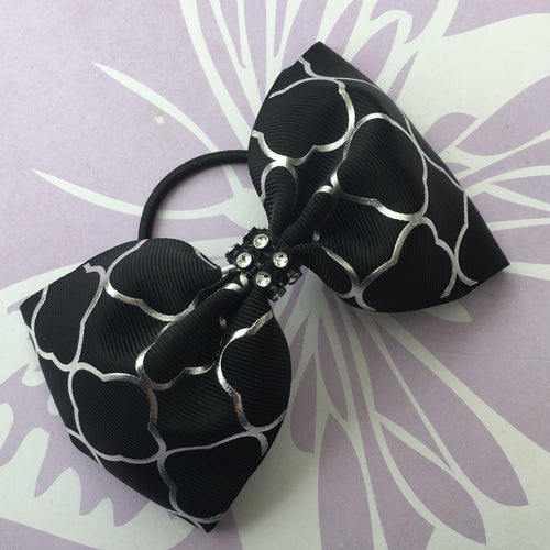 Black/Silver Bows